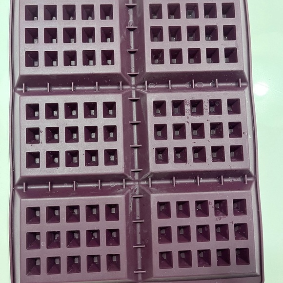 Epicure Waffle Mold - Picture 2 of 3